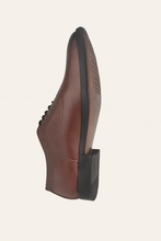 Load image into Gallery viewer, Men’s Tan Line-Pattern Formal Lace-Up Shoes