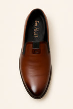 Load image into Gallery viewer, Men Brown Casual Loafers
